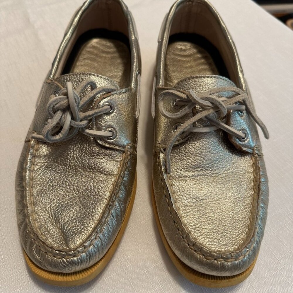 Gold metallic Sperrys